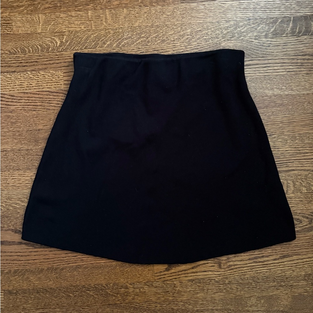 Black Zara miniskirt
